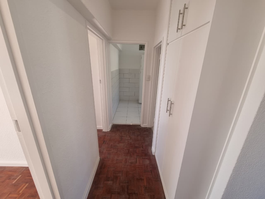 To Let 1 Bedroom Property for Rent in Sea Point Western Cape